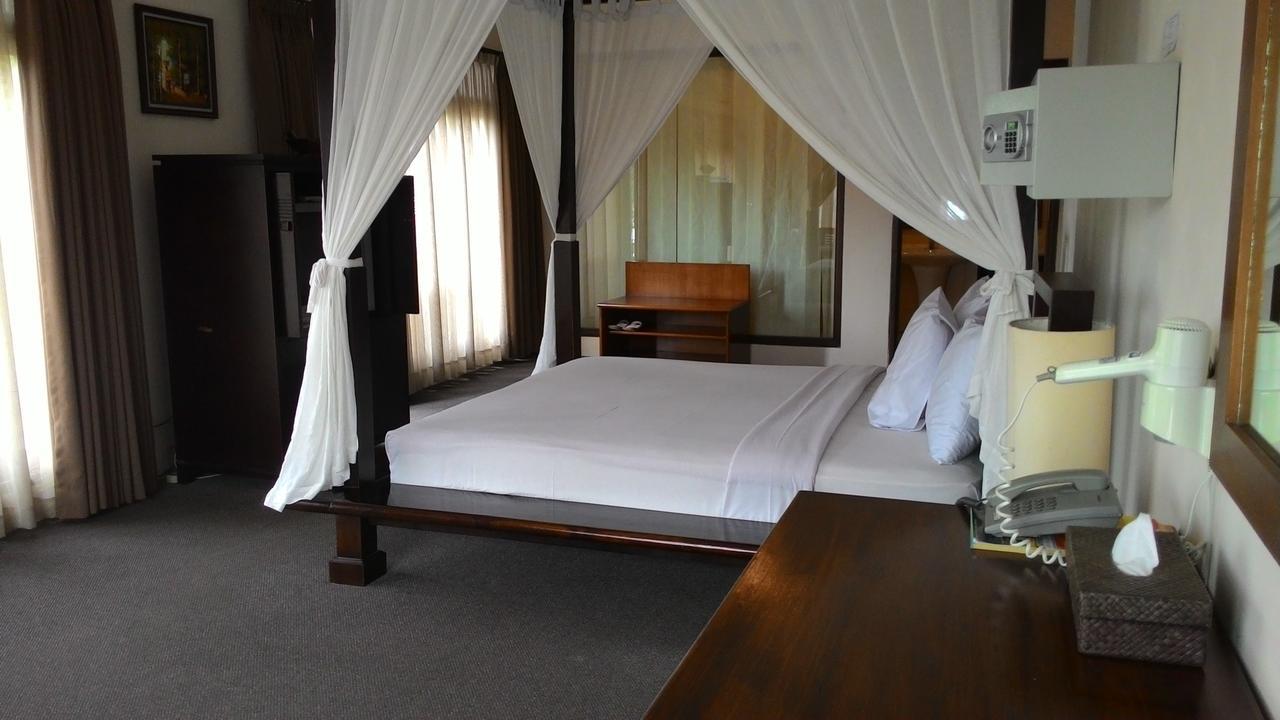 La Oma Hotel&Cafe Lembang Esterno foto