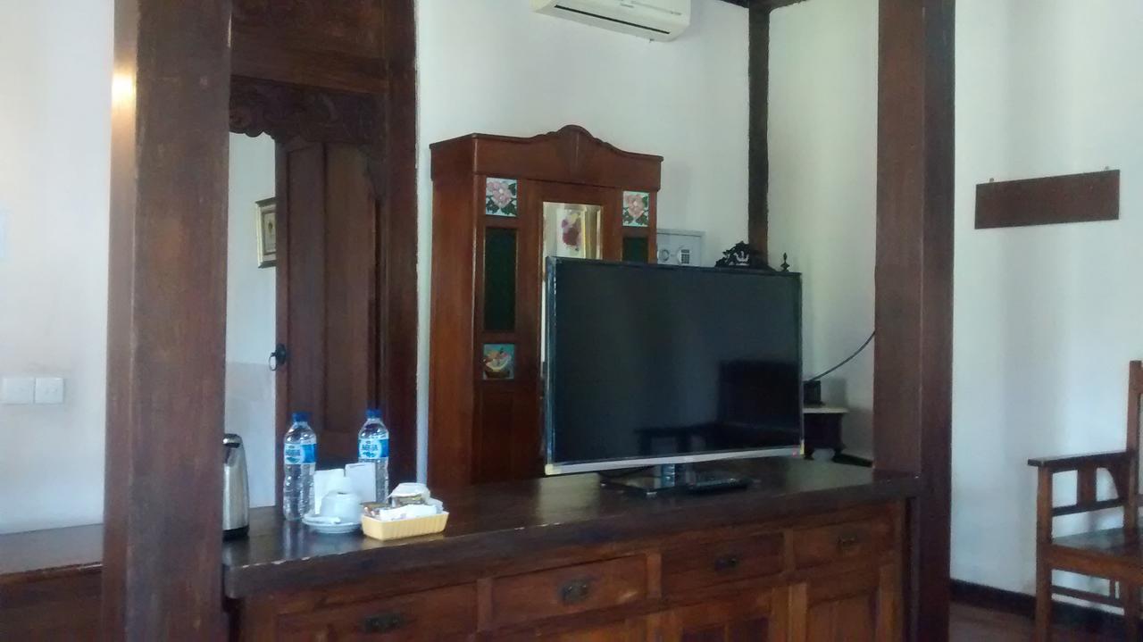 La Oma Hotel&Cafe Lembang Esterno foto